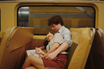 A cover of "yellow spell" cluster. The owner is daniboanova. The cluster consists of 17 elements.