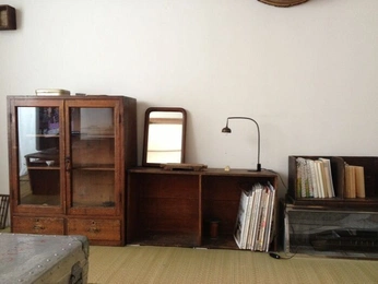 A cover of "Shop" cluster. The owner is nicflori. The cluster consists of 50 elements.