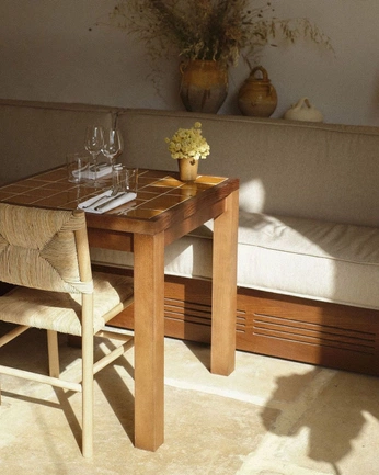 A cover of "Banq" cluster. The owner is saintc. The cluster consists of 1 element.