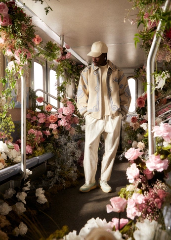 A cover of "sakura" cluster. The owner is kanon.suzuki. The cluster consists of 7 elements.