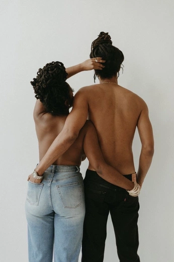 A cover of "Couples" cluster. The owner is cheshie. The cluster consists of 9 elements.