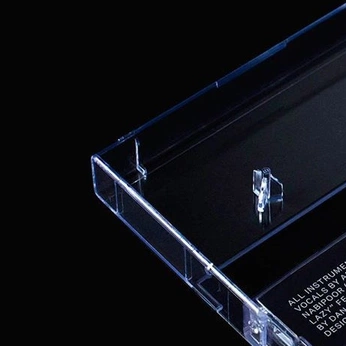 A cover of "objkts" cluster. The owner is sinkra. The cluster consists of 39 elements.