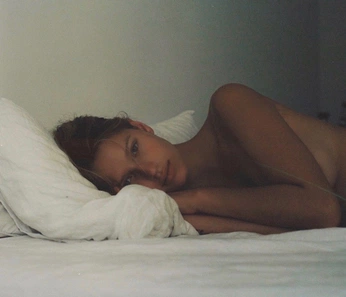 A cover of "bed" cluster. The owner is mzatemnennya. The cluster consists of 96 elements.