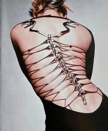 A cover of "fashion inspo" cluster. The owner is nymxxx. The cluster consists of 85 elements.