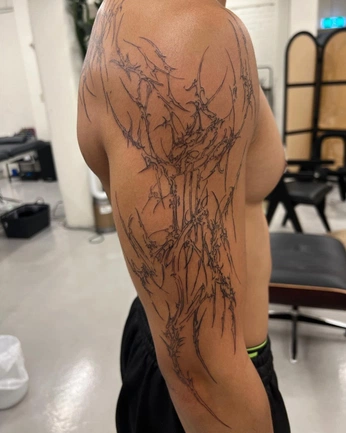 A cover of "Tattoo" cluster. The owner is m.ads. The cluster consists of 57 elements.