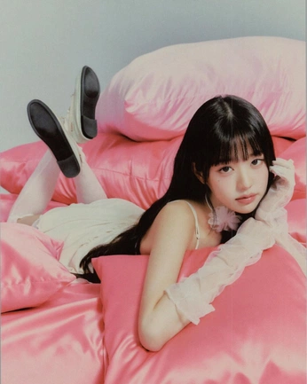 A cover of "(  ¯꒳​¯ )ᐝ" cluster. The owner is lovelog. The cluster consists of 6 elements.