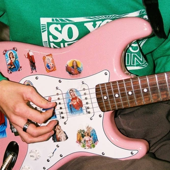 A cover of "cooleee" cluster. The owner is ines.silva. The cluster consists of 2 elements.