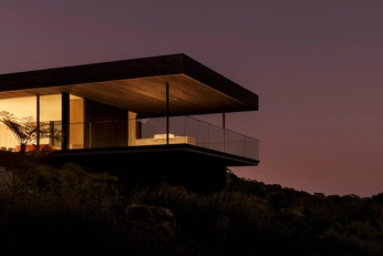 A cover of "architecture" cluster. The owner is rxgue. The cluster consists of 18 elements.