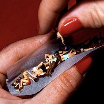 A cover of "Stuff" cluster. The owner is giselleuriza. The cluster consists of 6 elements.