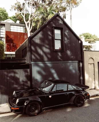 A cover of "house photography" cluster. The owner is waiyaen. The cluster consists of 5 elements.