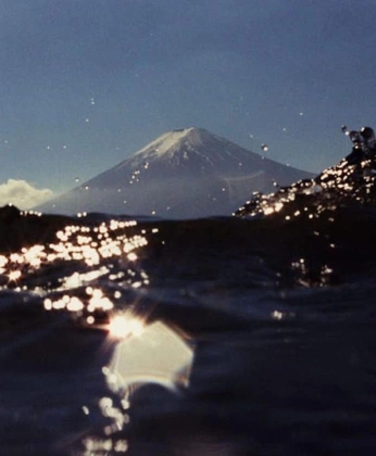 A cover of "sentindo" cluster. The owner is nehedo. The cluster consists of 17 elements.