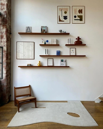 A cover of "bedroom" cluster. The owner is alightintheattic. The cluster consists of 16 elements.