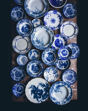 A cover of "Delft" cluster. The owner is glamourandgrit. The cluster consists of 6 elements.