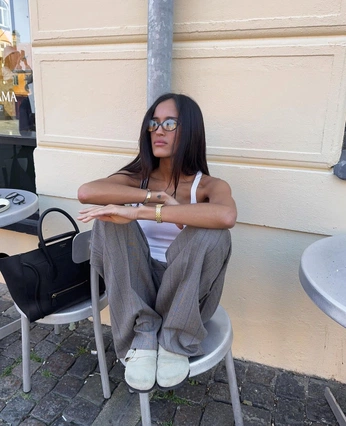 A cover of "vibe" cluster. The owner is juniorisweird. The cluster consists of 15 elements.