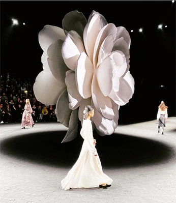 A cover of "bridal week" cluster. The owner is mariela.jiimenez. The cluster consists of 9 elements.