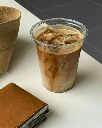 A cover of "Aaa" cluster. The owner is leoariel. The cluster consists of 4 elements.