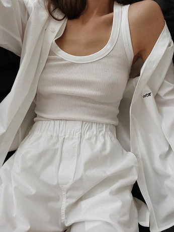 A cover of "Casual" cluster. The owner is artemissdgvh. The cluster consists of 7 elements.