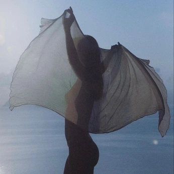 A cover of "waves" cluster. The owner is busabusa. The cluster consists of 7 elements.