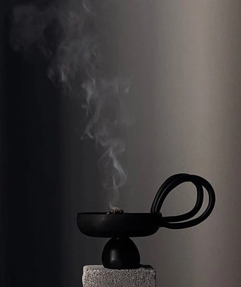 A cover of "WICKER" cluster. The owner is byhand. The cluster consists of 70 elements.