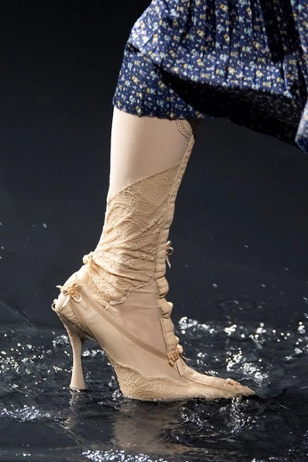 A cover of "design" cluster. The owner is ohnoitzninaa. The cluster consists of 33 elements.