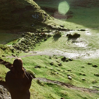 A cover of "LANDS PROJECT" cluster. The owner is hslln. The cluster consists of 21 elements.