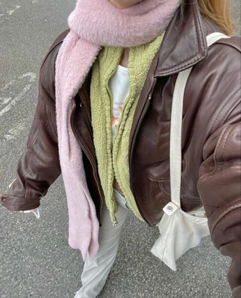 A cover of "CLOTHES" cluster. The owner is lili22. The cluster consists of 6 elements.