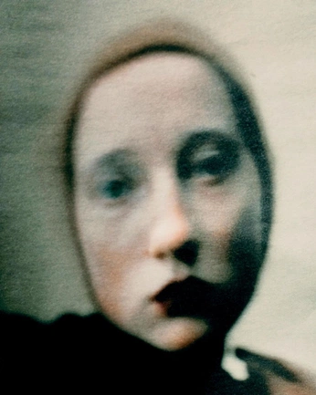 A cover of "looks" cluster. The owner is kolodziejpola. The cluster consists of 4 elements.