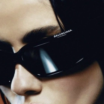 A cover of "Marketing & Advertising" cluster. The owner is notbylght. The cluster consists of 175 elements.