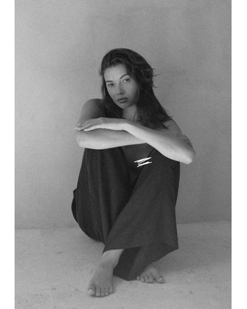 A cover of "Eva" cluster. The owner is borysenkot. The cluster consists of 37 elements.