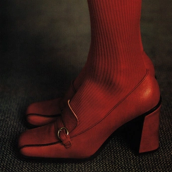 A cover of "shoe" cluster. The owner is ema. The cluster consists of 12 elements.