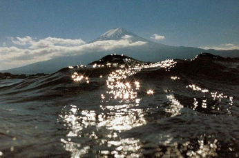 A cover of "Shimmer" cluster. The owner is blizina. The cluster consists of 10 elements.