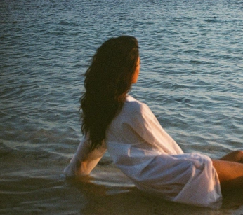 A cover of "Beachy" cluster. The owner is geosayago. The cluster consists of 2 elements.