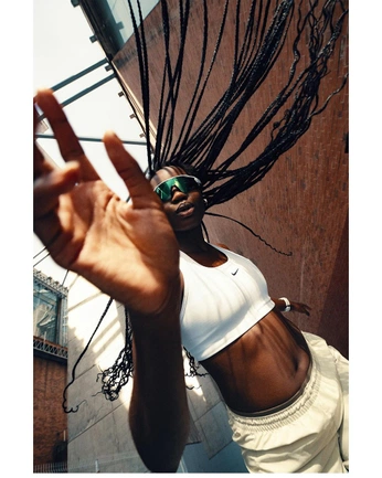 A cover of "Hip hop" cluster. The owner is velvetserpent. The cluster consists of 16 elements.