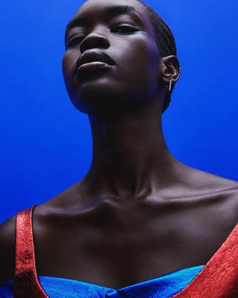 A cover of "Clolourful Portraits" cluster. The owner is fatihakpinar. The cluster consists of 4 elements.