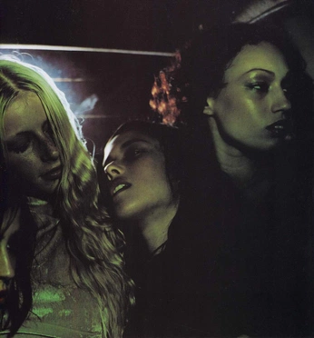 A cover of "color grade" cluster. The owner is blupeach. The cluster consists of 12 elements.