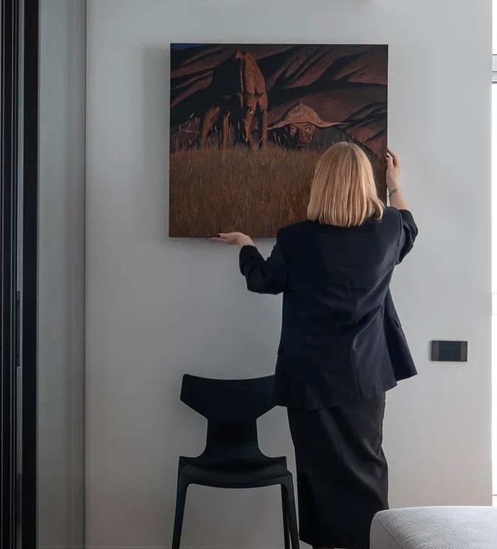 Expert Strategies: From Vision to Selection and Installation