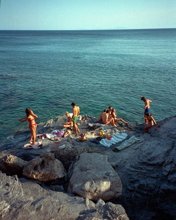 A cover of "random but aesthetic" cluster. The owner is alyssa16. The cluster consists of 26 elements.