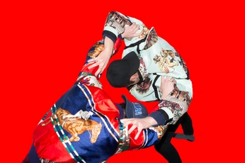 A cover of "editorial" cluster. The owner is observingthevoid. The cluster consists of 8 elements.