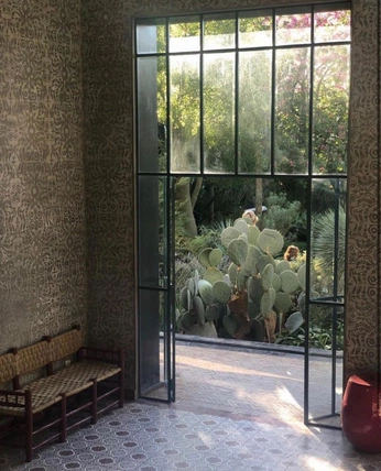 A cover of "Arido" cluster. The owner is danibarrap. The cluster consists of 27 elements.