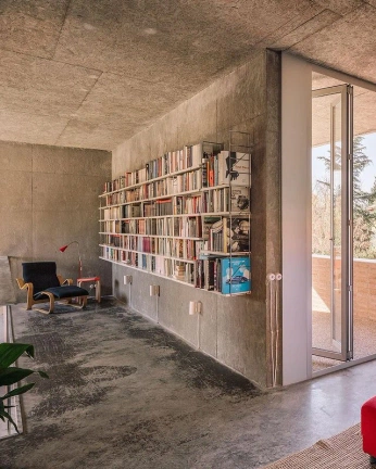 A cover of "Sala de lectura" cluster. The owner is fevigraphy. The cluster consists of 3 elements.