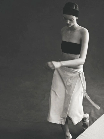 A cover of "Fashion" cluster. The owner is byleonie. The cluster consists of 1 element.