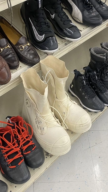 A cover of "Rare" cluster. The owner is jacobstudio. The cluster consists of 3 elements.