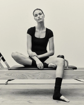 A cover of "Pilates AI" cluster. The owner is annathevault. The cluster consists of 15 elements.