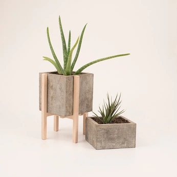 A cover of "Room" cluster. The owner is rushilshah. The cluster consists of 7 elements.