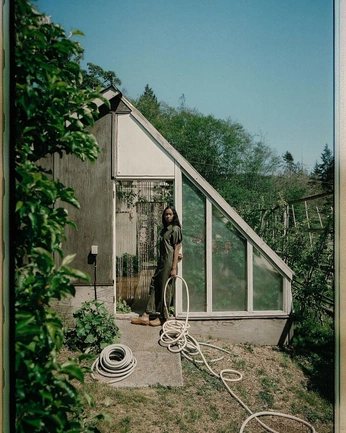 A cover of "Garden life" cluster. The owner is designbyparts. The cluster consists of 4 elements.