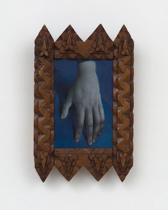 A cover of "Frames" cluster. The owner is firarietveld. The cluster consists of 2 elements.