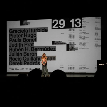 A cover of "temp slides" cluster. The owner is roandeighton. The cluster consists of 23 elements.