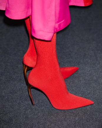 A cover of "Fashion week" cluster. The owner is nicollette. The cluster consists of 3 elements.