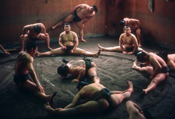 A cover of "Bodies" cluster. The owner is amarodigestivo. The cluster consists of 1 element.