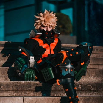 A cover of "Katsuki Bakugou Cosplay" cluster. The owner is nine2fivecosplay. The cluster description is "Character: Katsuki Bakugou, MHA | Cosplayer: nine2five_cosplay (IG) ". The cluster consists of 26 elements.